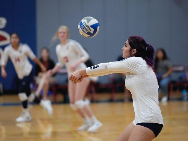 Volleyball Comes Back From Two Sets Down to Defeat College of San Mateo on the Road