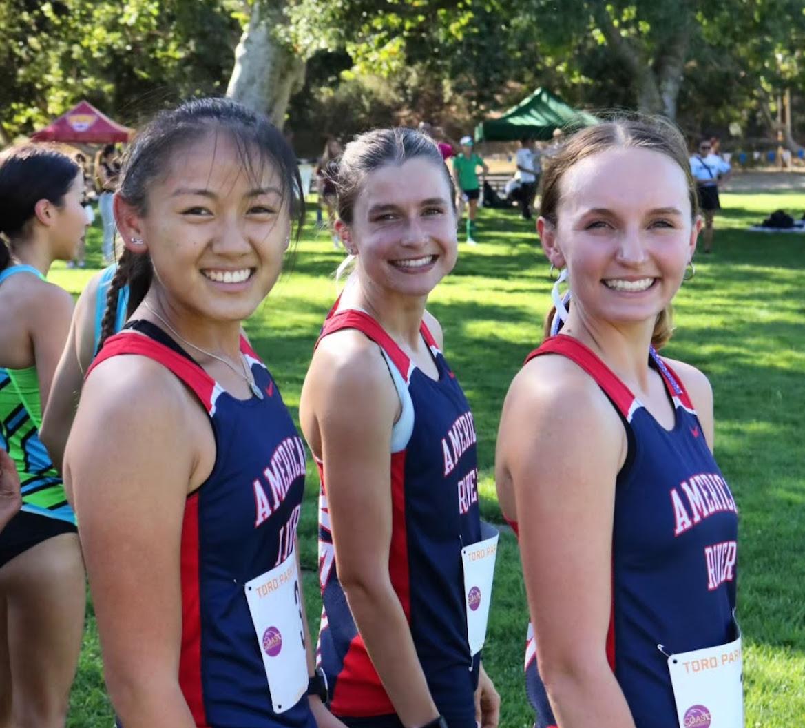 Women's Cross Country Spends Weekend in Monterey Racing and Camping