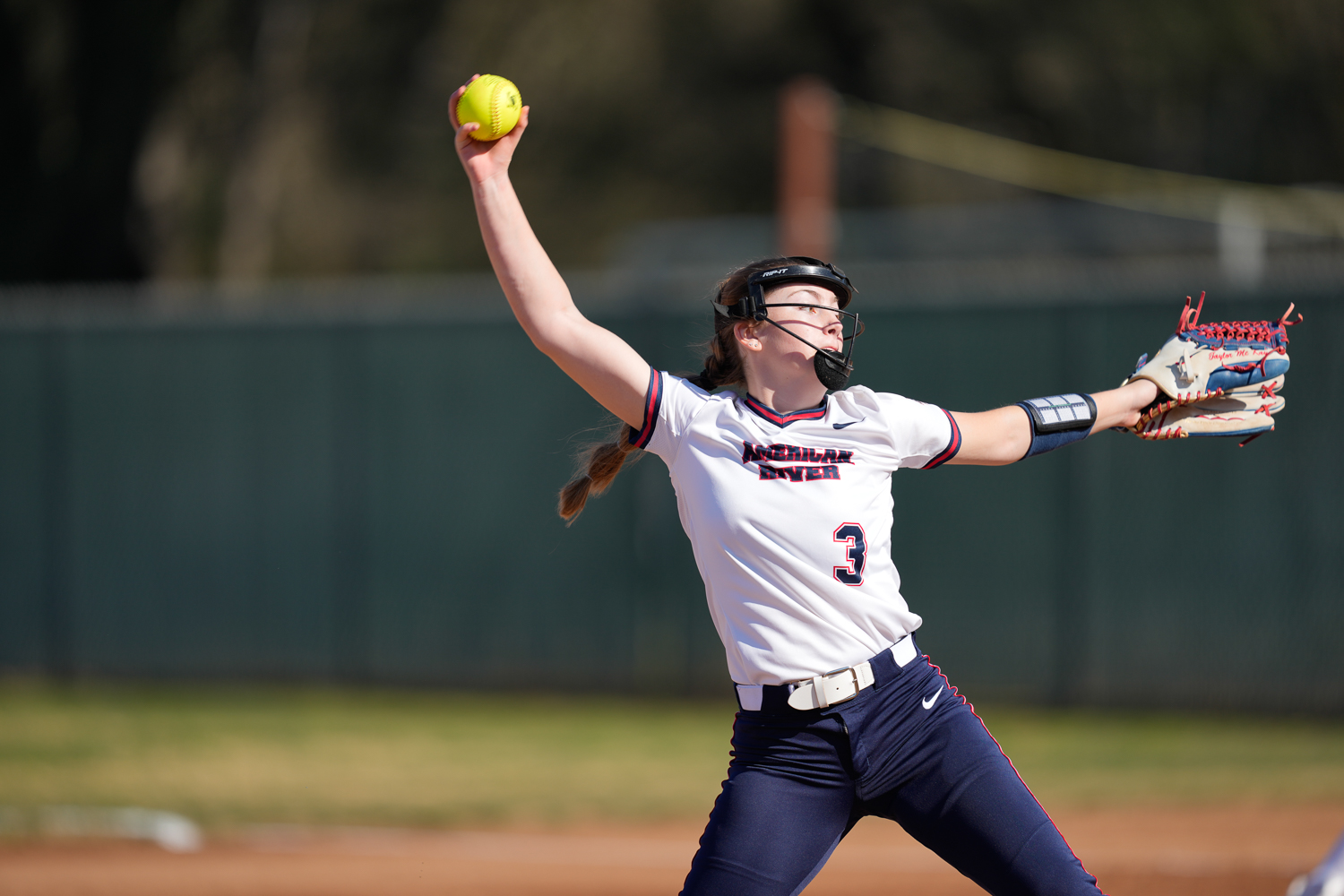 Softball Wins Both Games in Season Opening Double-Header